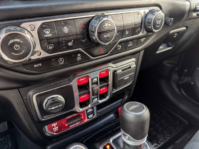 Used 2020 Jeep Gladiator Rubicon w/ LED Lighting Group AWD/4WD image 38