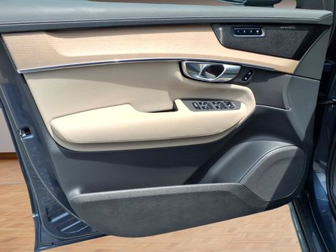 Certified 2026 Volvo XC90 B6 Plus AWD/4WD image 19