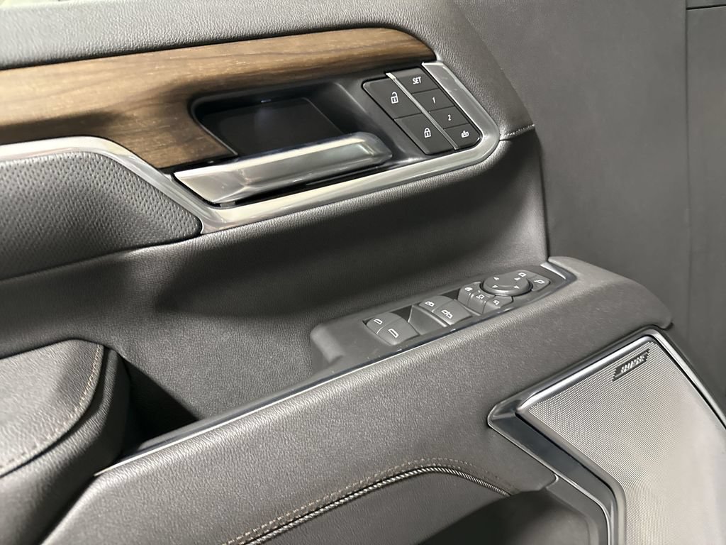 New 2026 Chevrolet Silverado 2500 High Country w/ High Country Premium Package AWD/4WD image 22