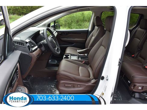 New 2026 Honda Odyssey Touring image 27
