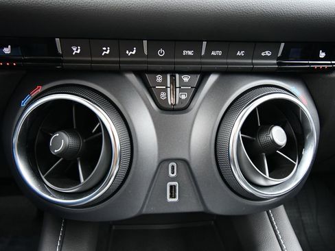 Used 2024 Chevrolet Blazer LT w/ Redline Edition FWD image 27