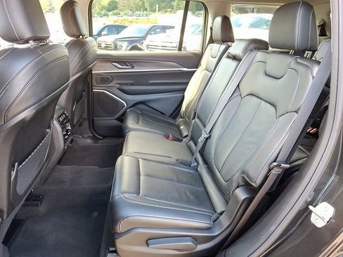 Used 2022 Jeep Grand Cherokee L Limited image 14