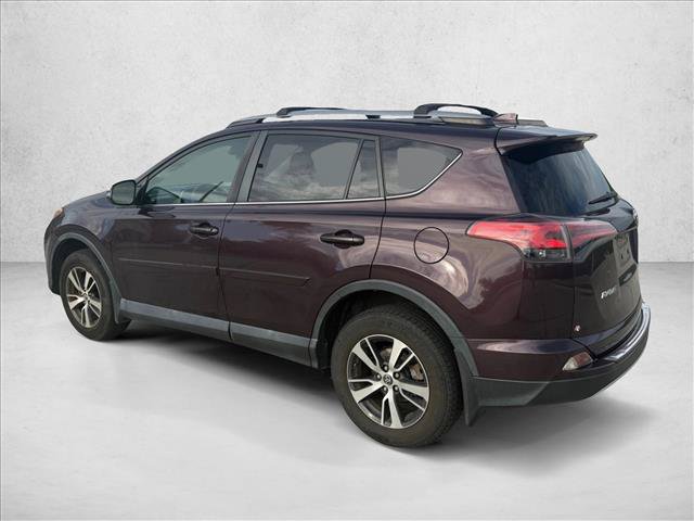 Used 2018 Toyota RAV4 XLE AWD/4WD image 9