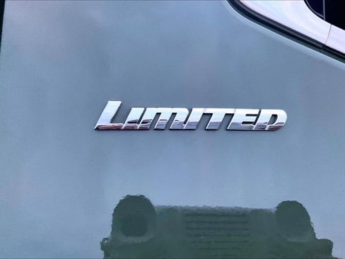 Used 2023 Toyota Tundra Limited image 8