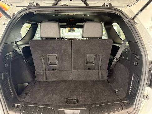 Used 2024 Dodge Durango GT AWD/4WD image 8