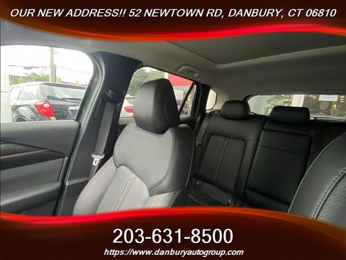 Used 2025 MAZDA CX-50 AWD 2.5 S w/ Cargo Package image 17