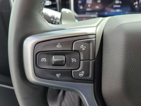 Used 2026 Chevrolet Silverado 1500 LT Trail Boss w/ LT Trail Boss Premium Package AWD/4WD image 5