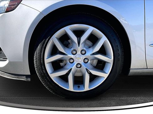 Used 2017 Chevrolet Impala Premier image 31