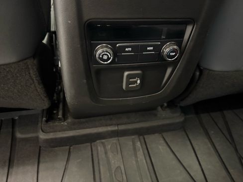 Certified 2021 Buick Enclave Essence w/ Trailering Package, 5000 lbs. AWD/4WD image 14