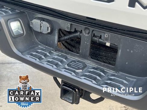 Used 2022 Toyota Tacoma Limited AWD/4WD image 31