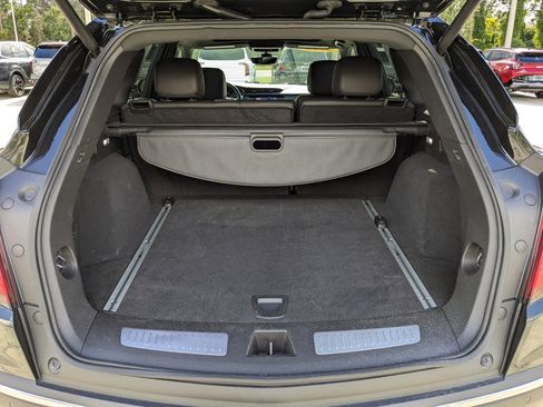 Certified 2022 Cadillac XT5 Premium Luxury w/ Technology Package image 11