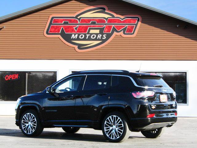 Used 2022 Jeep Compass Limited w/ Elite Group AWD/4WD image 6