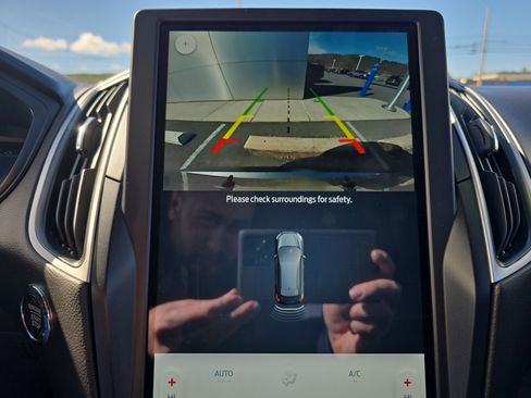 Used 2024 Ford Edge SEL w/ Convenience Package image 29