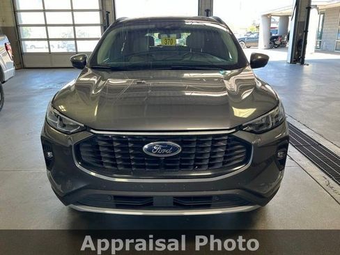 Used 2024 Ford Escape SE w/ PHEV Premium Package FWD image 8