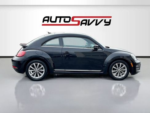 Used 2019 Volkswagen Beetle 2.0T SE FWD image 8