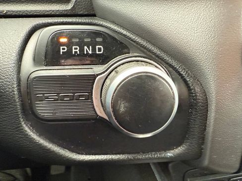 Used 2019 RAM 1500 Big Horn RWD image 24