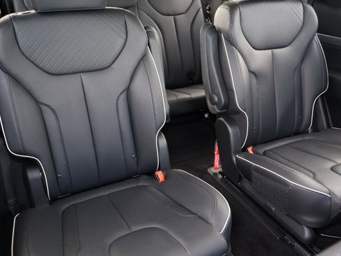 Used 2024 Hyundai Palisade SEL image 19