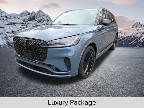 New 2026 Lincoln Aviator Reserve image 3