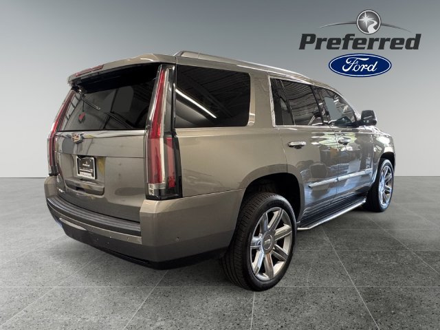 Used 2018 Cadillac Escalade Luxury AWD/4WD image 19