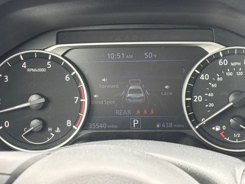 Used 2025 Nissan Altima 2.5 SV FWD image 38