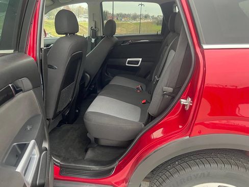 Used 2014 Chevrolet Captiva Sport LS image 13