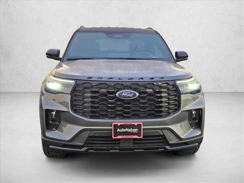 New 2026 Ford Explorer ST-Line w/ ST-Line Street Pack image 6