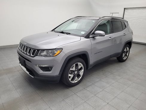 Used 2018 Jeep Compass Limited w/ Navigation Group AWD/4WD image 2
