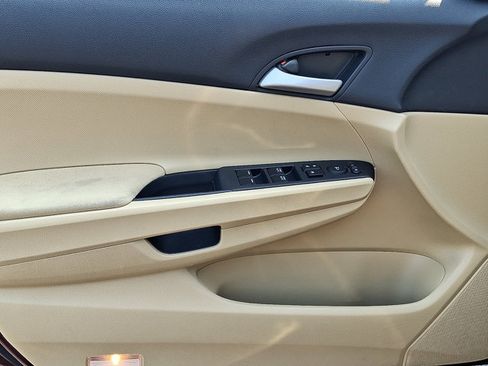 Used 2012 Honda Accord LX image 13