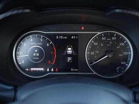 New 2025 Nissan Versa SV w/ Trunk Package image 10