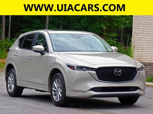 Used 2024 MAZDA CX-5 AWD 2.5 S w/ Preferred Package image 4