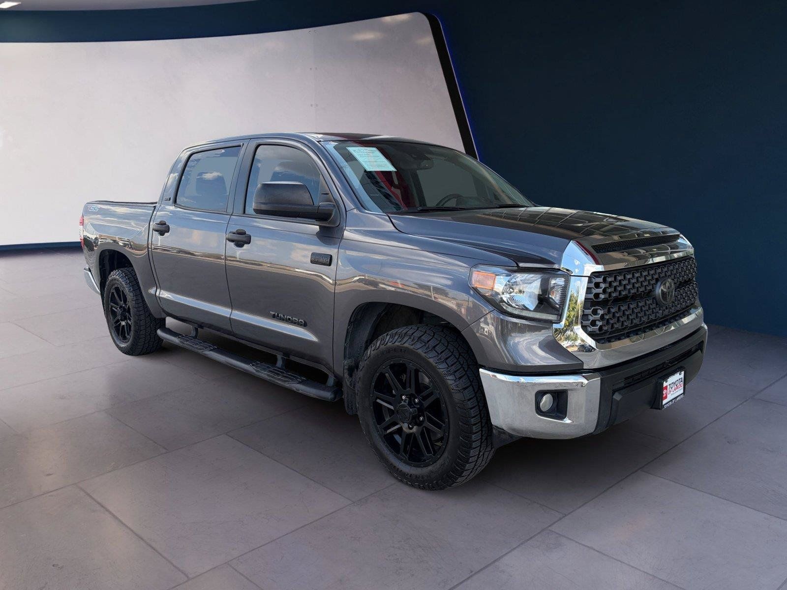 Used 2020 Toyota Tundra SR5 w/ SR5 Leather Package RWD image 7