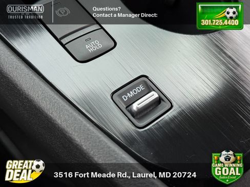 Used 2025 Nissan Rogue SV FWD image 29