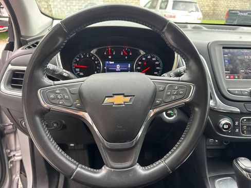 Used 2020 Chevrolet Equinox LT w/ Sport Edition FWD image 18