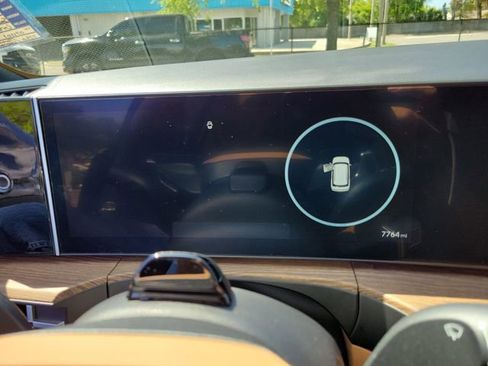 Used 2025 Hyundai Santa Fe Limited image 18