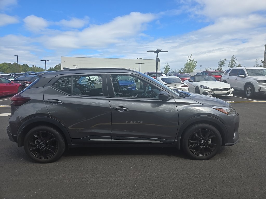 Used 2024 Nissan Kicks SR w/ SR Premium Package FWD image 4