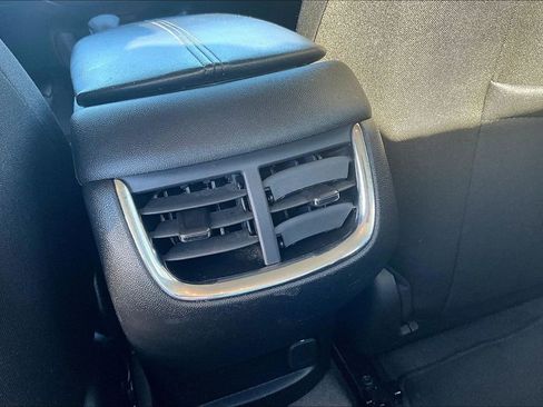 Used 2024 Chevrolet Malibu LT image 10