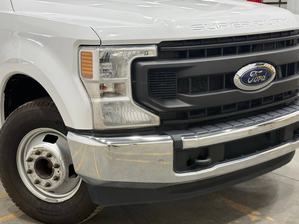Used 2021 Ford F350 XL w/ Power Equipment Group RWD image 39
