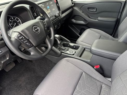 New 2026 Nissan Frontier SV w/ Tow Package AWD/4WD image 7