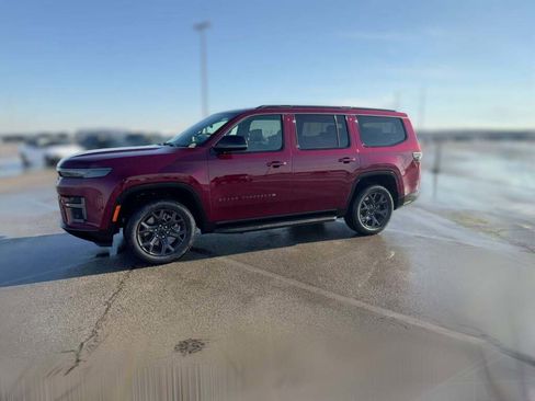 New 2026 Jeep Grand Wagoneer Limited image 5