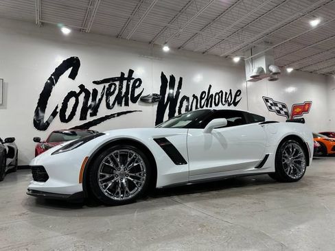 Used 2016 Chevrolet Corvette Z06 w/ 3LZ Preferred Equipment Group RWD image 1