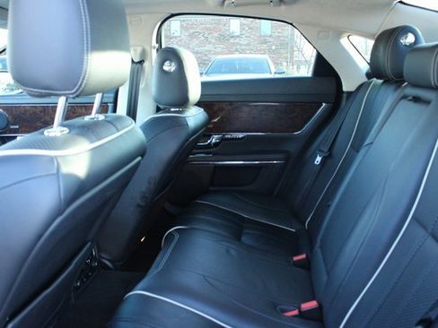 Used 2013 Jaguar XJ AWD image 29