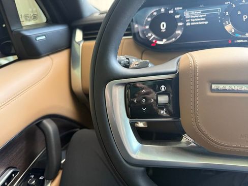 Used 2025 Land Rover Range Rover Long Wheelbase SE AWD/4WD image 38