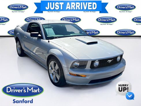 Used 2007 Ford Mustang GT image 1