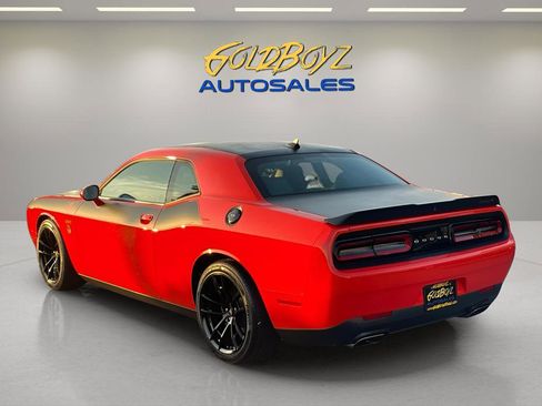 Used 2018 Dodge Challenger T/A image 5