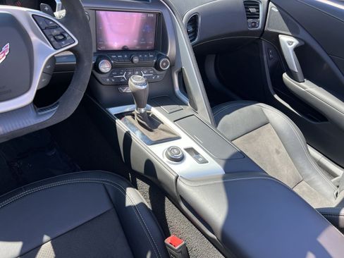 Used 2017 Chevrolet Corvette Stingray Convertible RWD image 23