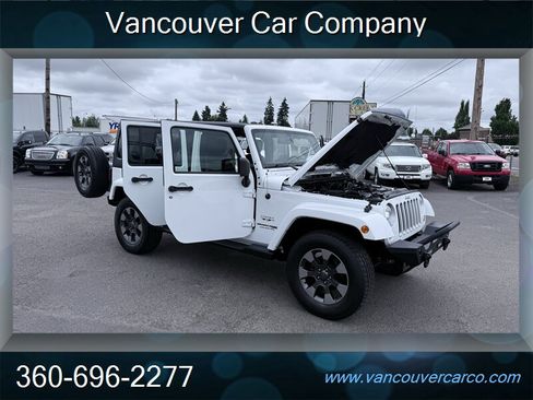 Used 2018 Jeep Wrangler Unlimited Sahara AWD/4WD image 31