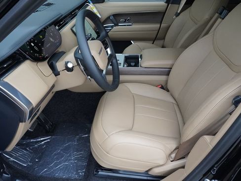 New 2026 Land Rover Range Rover Long Wheelbase SE AWD/4WD image 19
