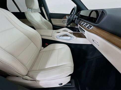 Certified 2025 Mercedes-Benz GLE 350 4MATIC image 32