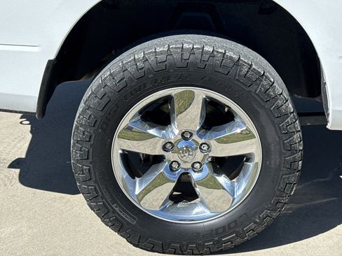 Used 2019 RAM 1500 Big Horn image 12