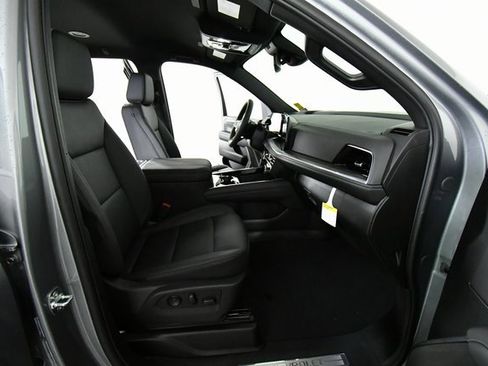 New 2026 Chevrolet Suburban LT w/ Comfort Package image 23